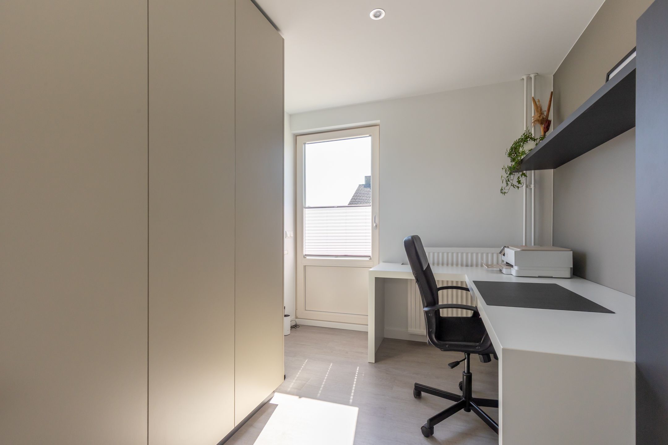 Foto 33 van Burg. Luytenstraat 22