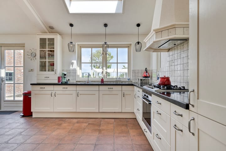 Foto 36 van Provincialeweg 14