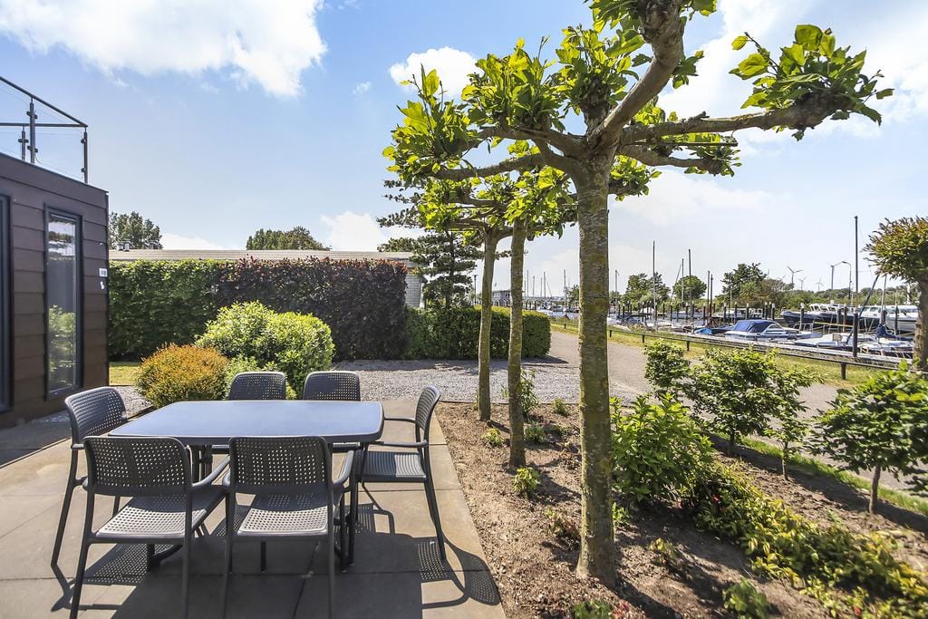 Foto 16 van Rijksstraatweg 186-303