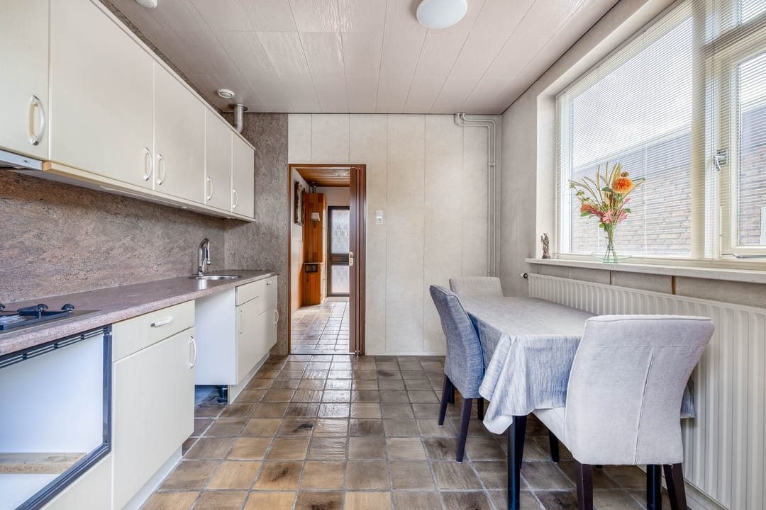 Foto 13 van Emmikhovensestraat 3