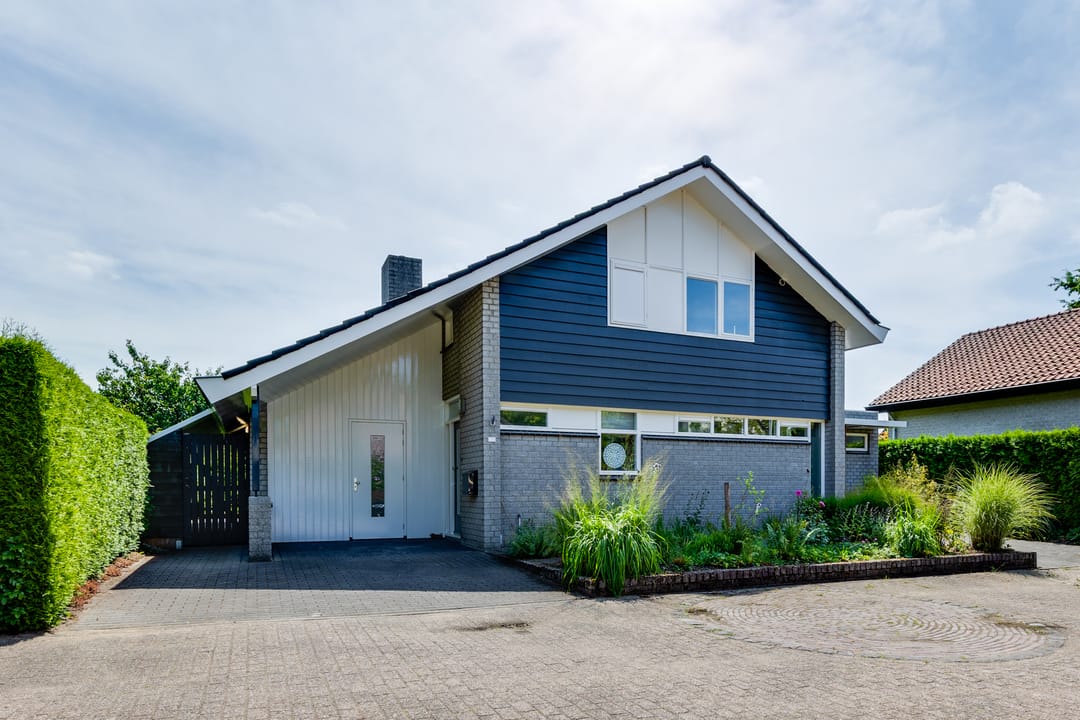 Photo 2 of Koninginnelaan 10