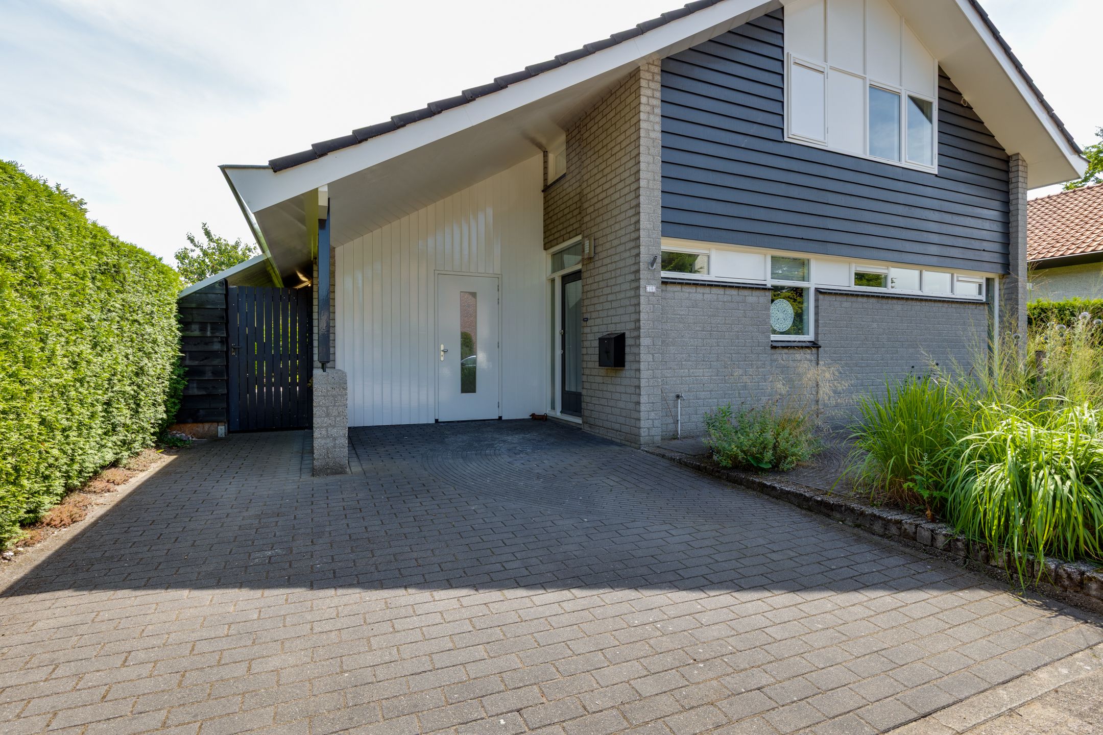 Photo 6 of Koninginnelaan 10