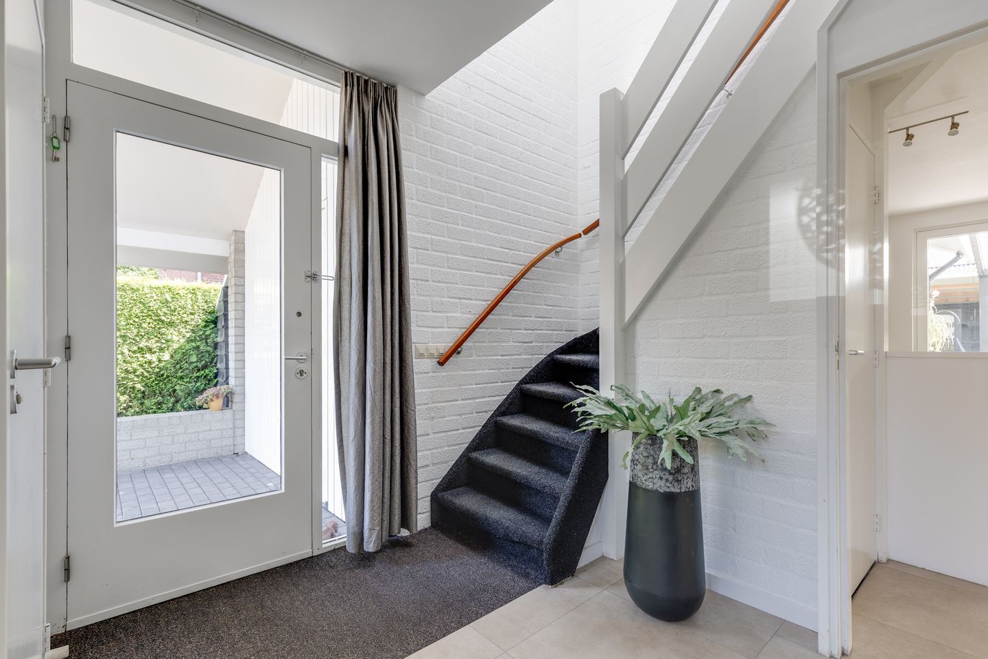 Photo 40 of Koninginnelaan 10