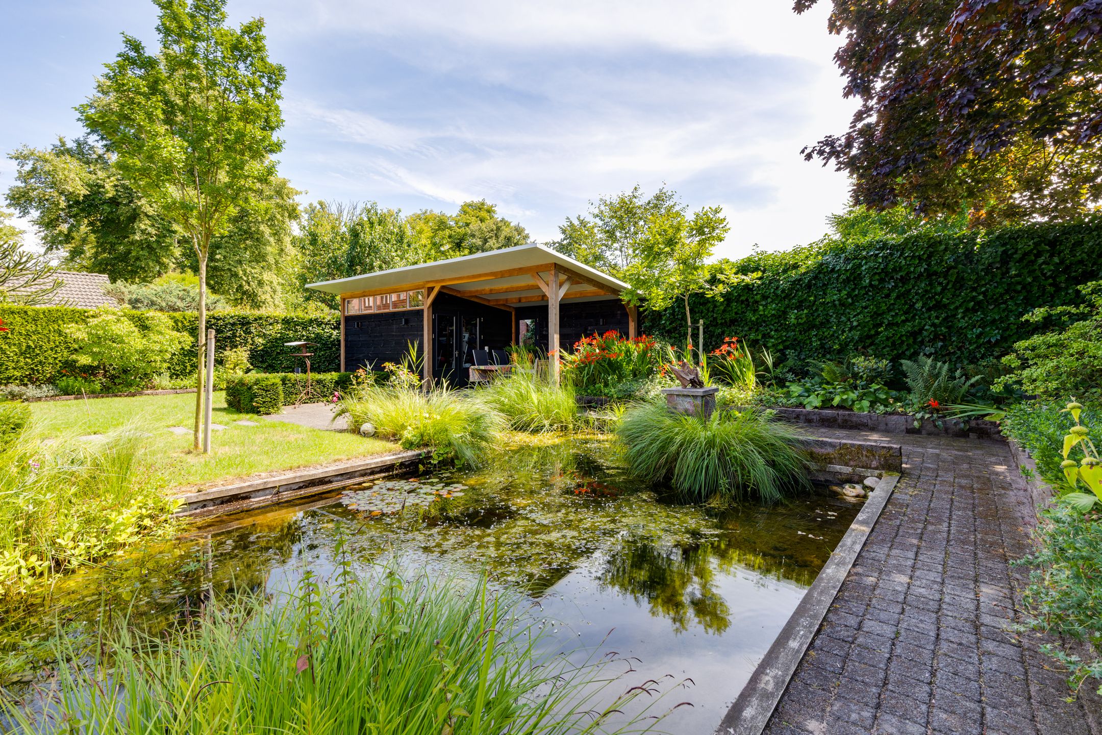 Photo 69 of Koninginnelaan 10