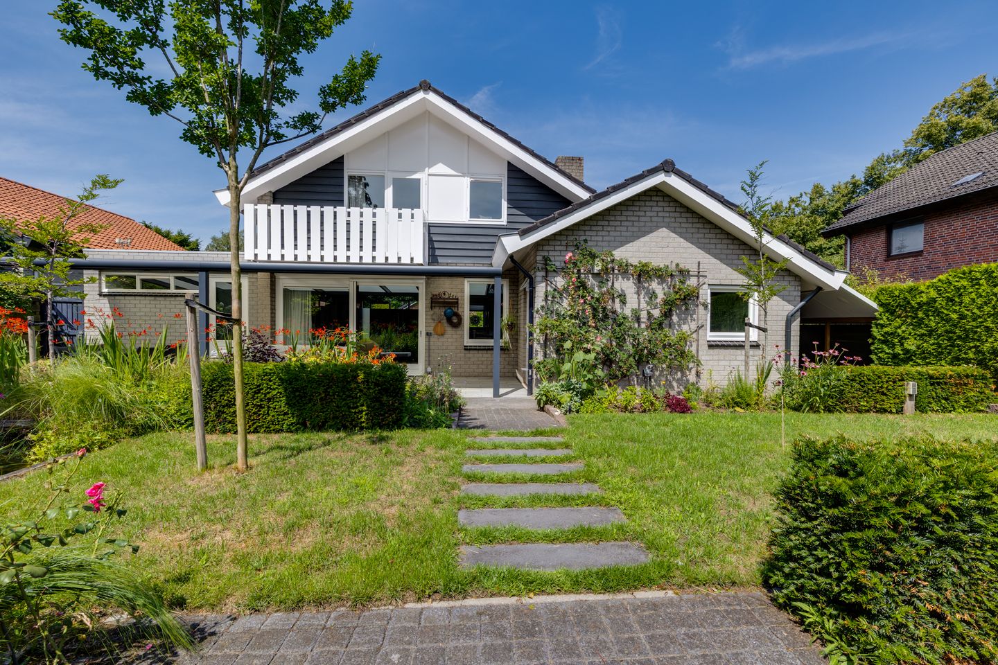 Photo 74 of Koninginnelaan 10