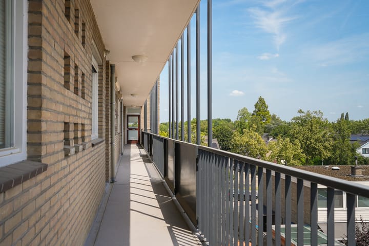 Photo 6 of Oranjehof 77