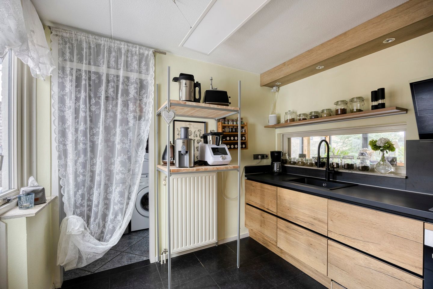 Foto 14 van Elzasplein 26