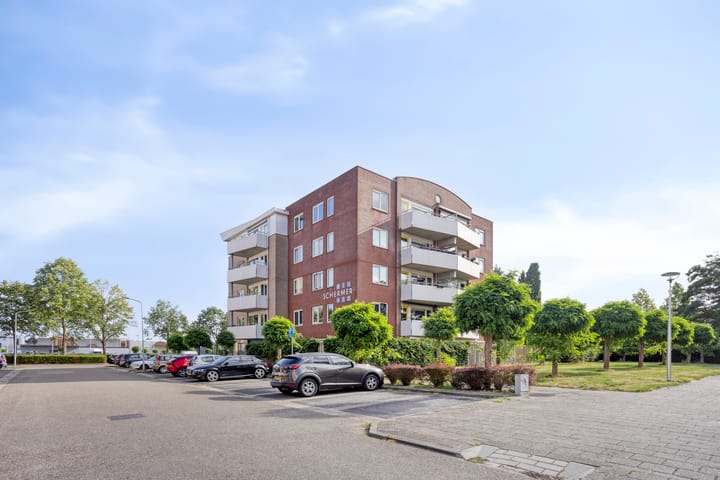 Foto 1 van Leeghwaterstraat 104