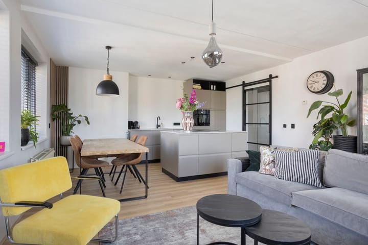 Foto 18 van Leeghwaterstraat 104