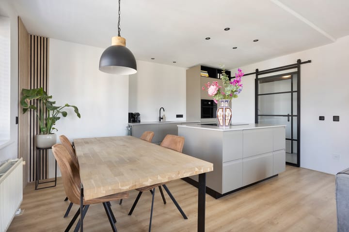 Foto 19 van Leeghwaterstraat 104