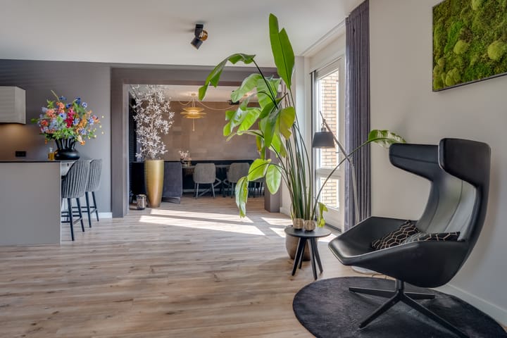 Foto 14 van J. Schaperstraat 6