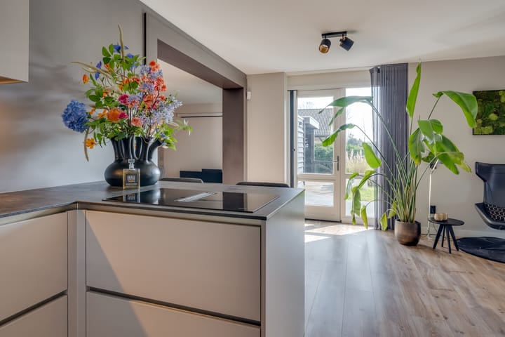 Foto 20 van J. Schaperstraat 6