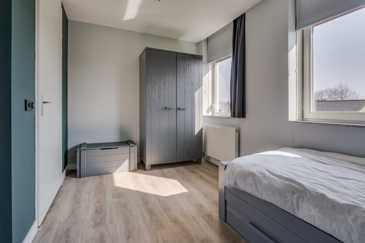 Foto 33 van J. Schaperstraat 6