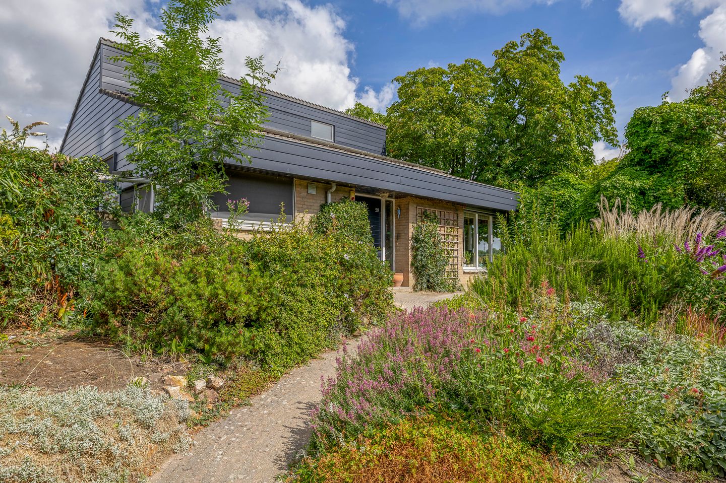 Foto 1 van Hertog Jan van Beierenlaan 59