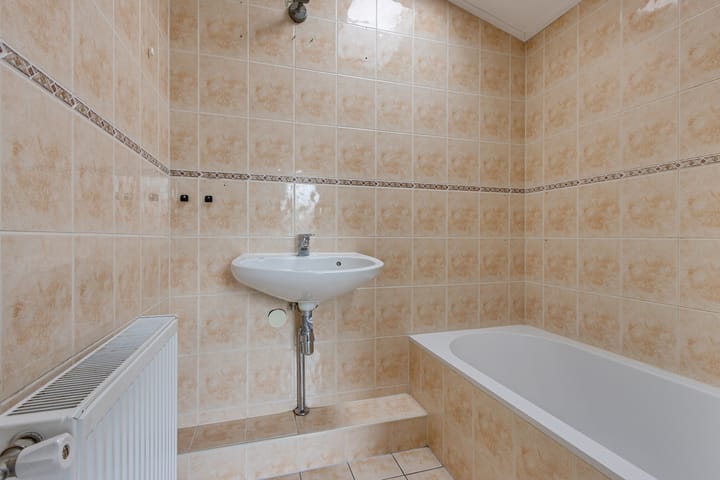 Photo 12 of Buorren 9