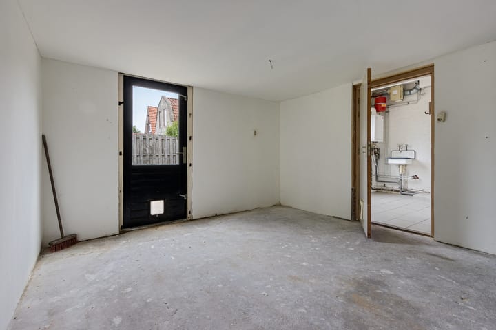 Photo 17 of Buorren 9