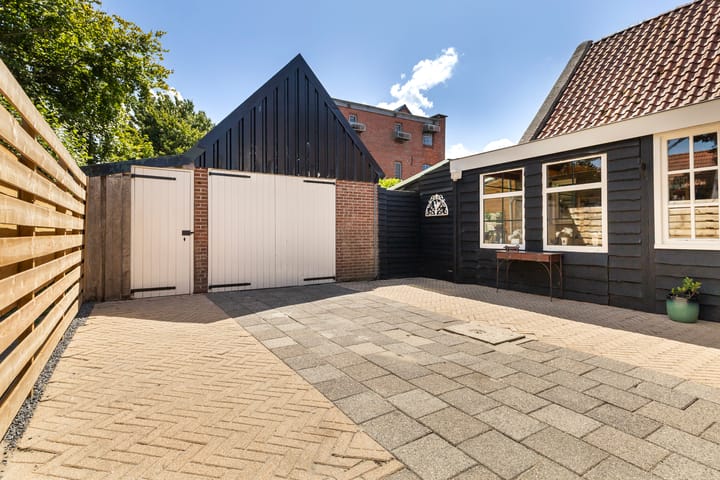 Foto 43 van Nije Buorren 6