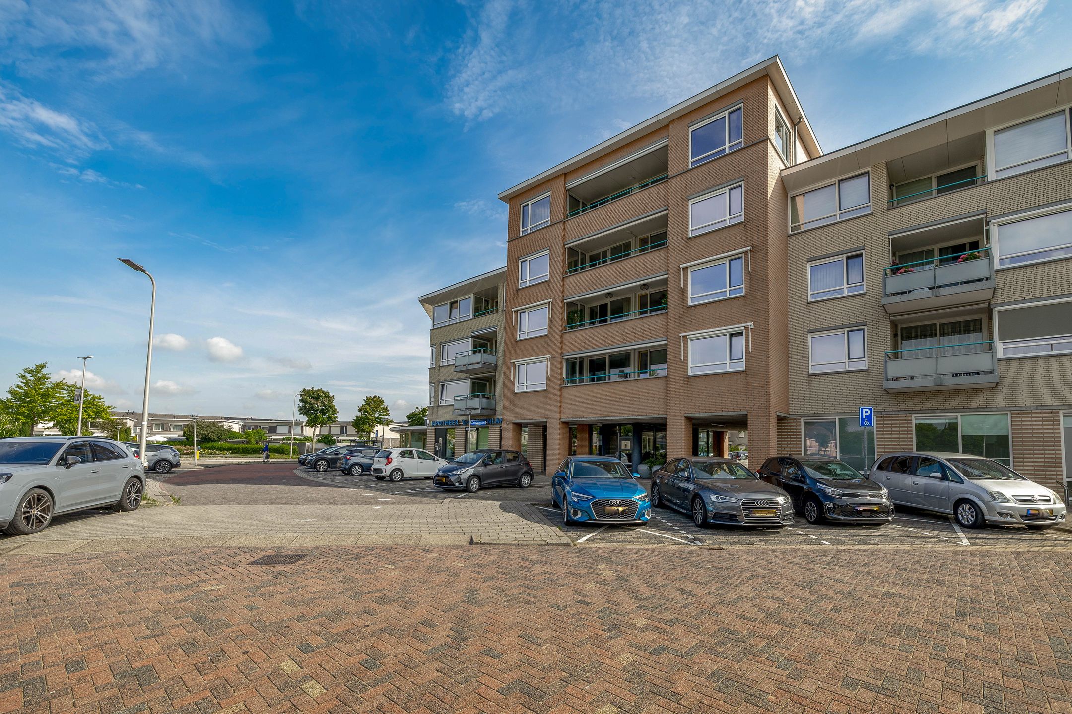 Foto 36 van Puccinistraat 130