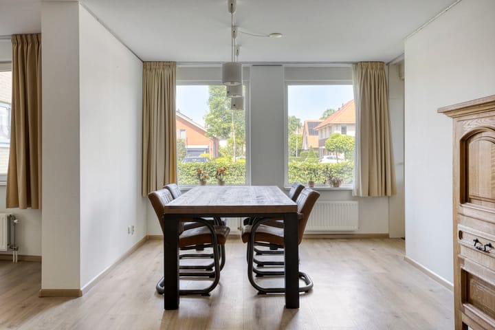 Photo 12 of Jan van Elburgstraat 9