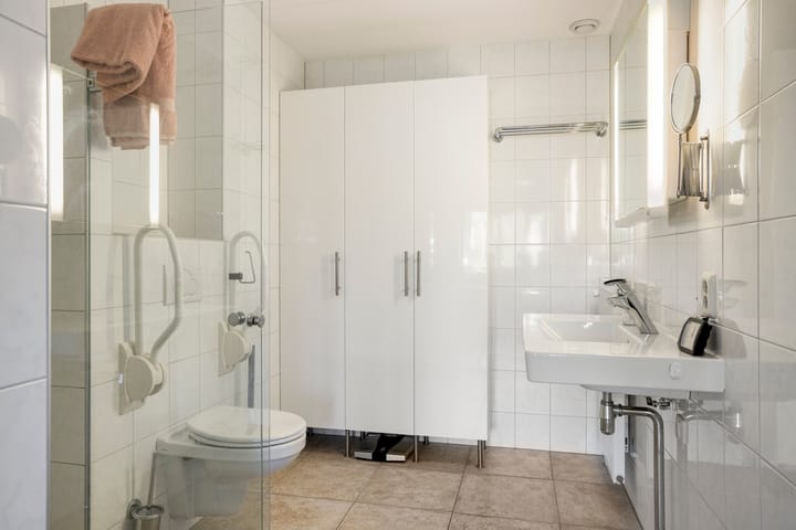 Photo 16 of Jan van Elburgstraat 9