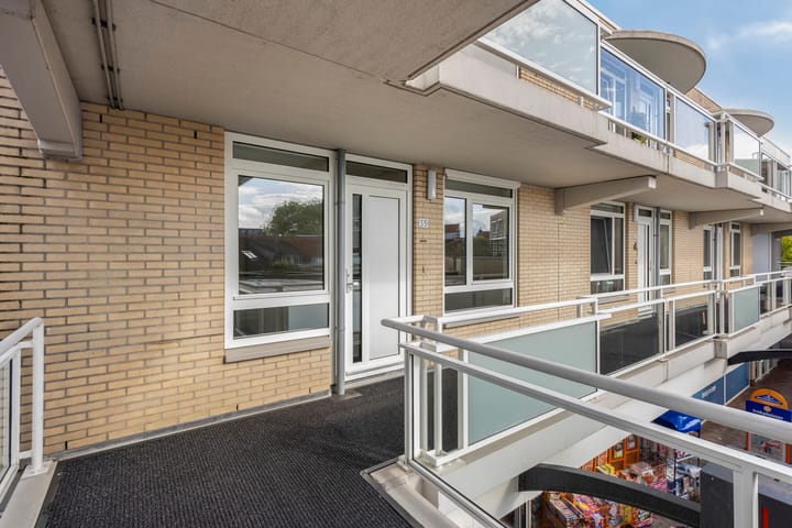 Foto 3 van Den Bogerd 35