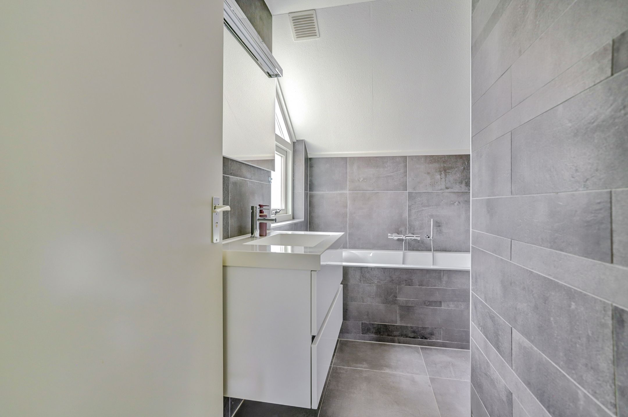 Photo 30 of Balijehof 1