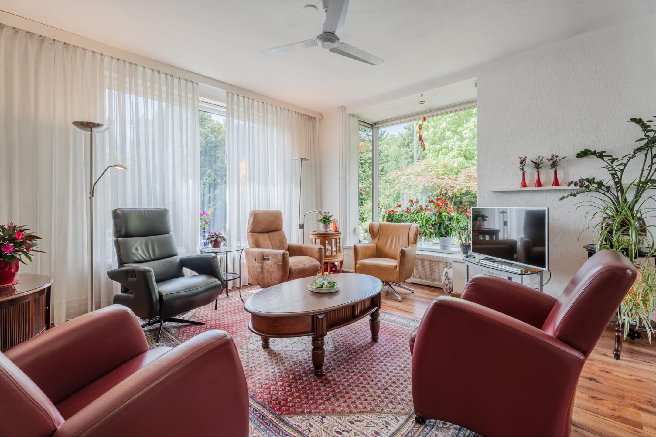 Foto 6 van Van Huevenstraat 1