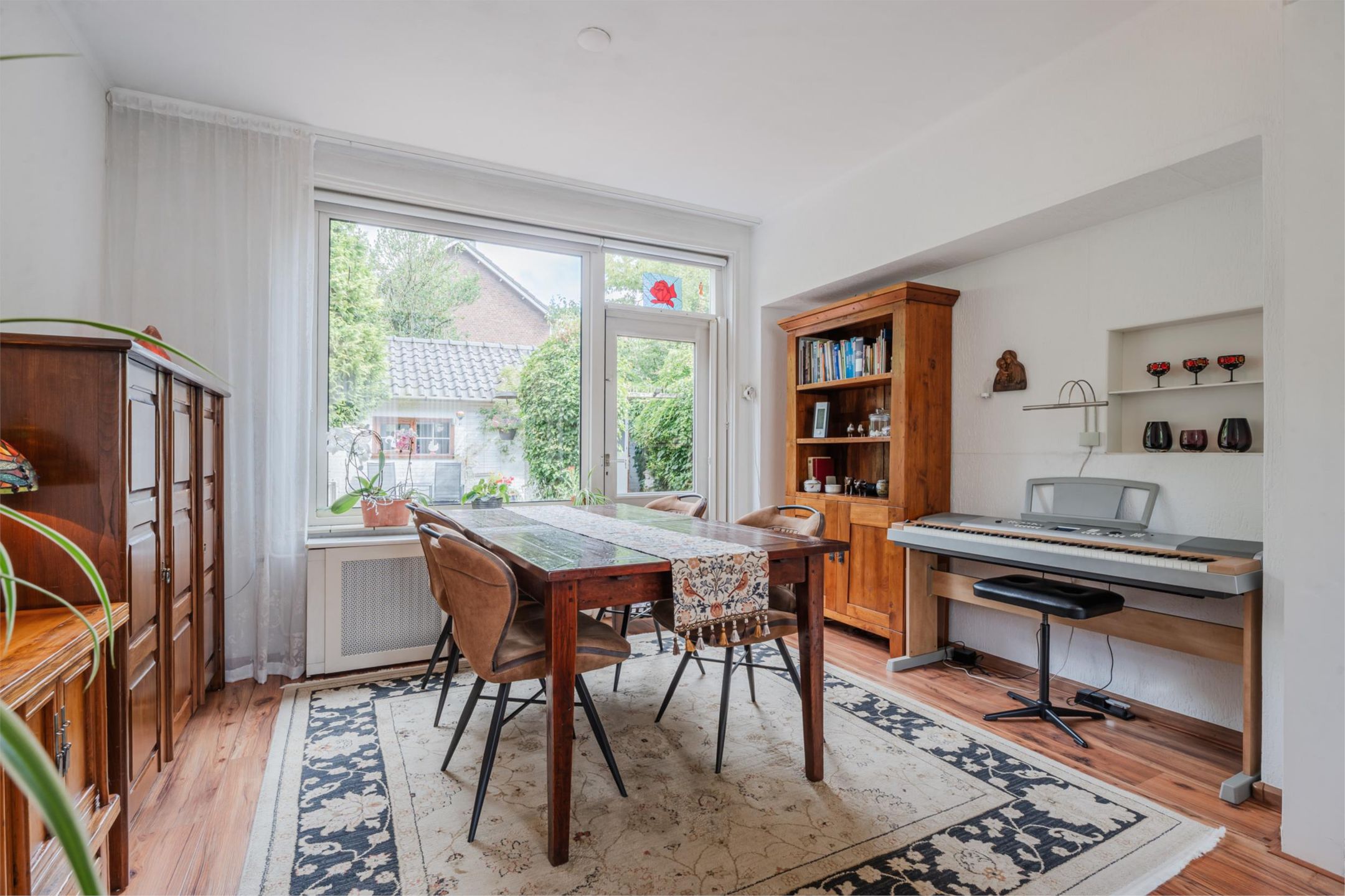 Foto 12 van Van Huevenstraat 1