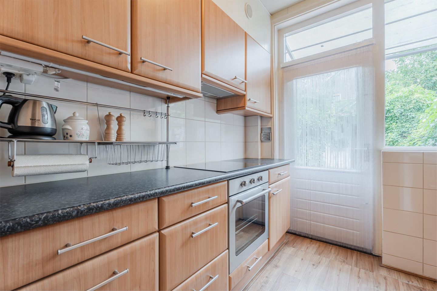 Foto 14 van Van Huevenstraat 1