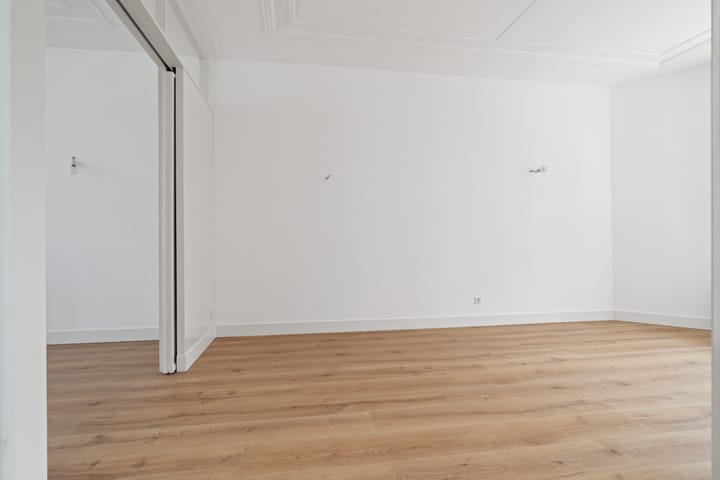 Photo 12 of Admiraal De Ruijterweg 57-2