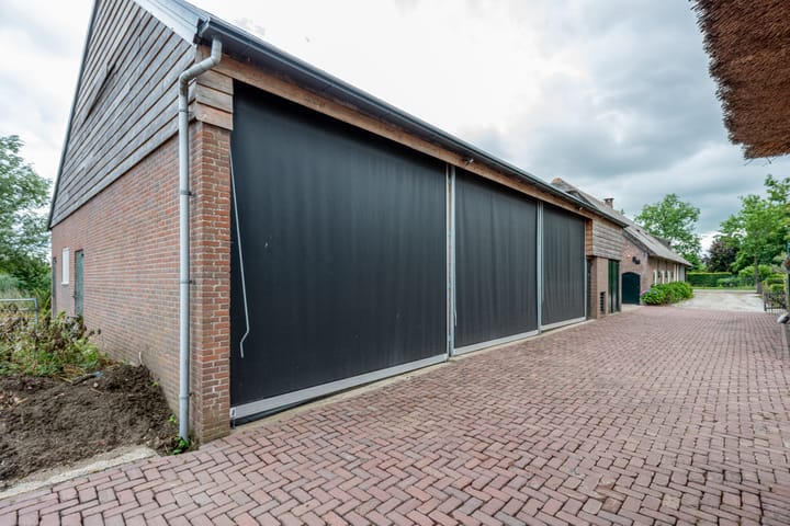 Foto 64 van Waalseweg 84