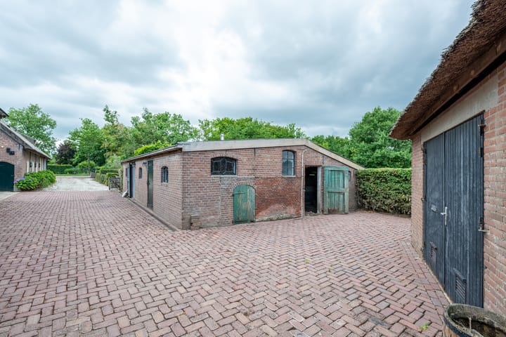 Foto 65 van Waalseweg 84