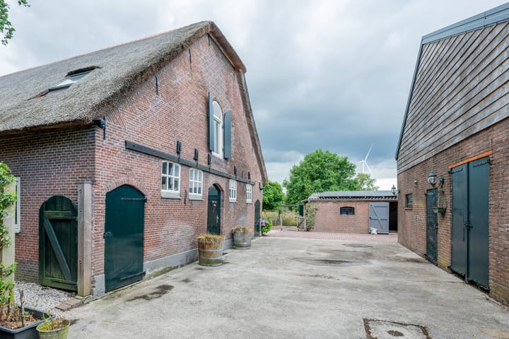 Foto 66 van Waalseweg 84