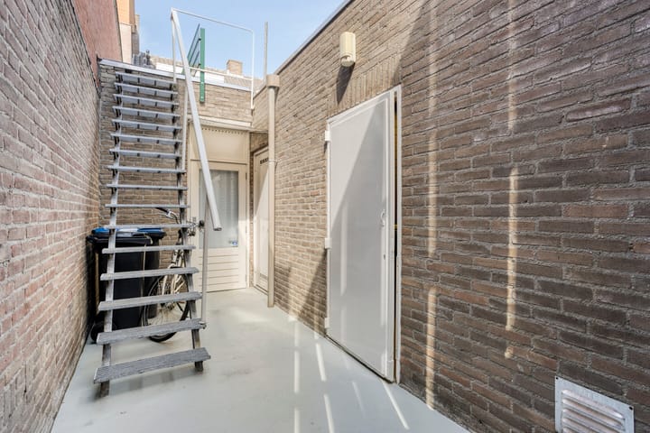 Foto 32 van Leenderweg 92