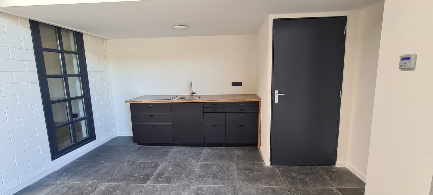 View photo 5 of Lovensekanaaldijk 47