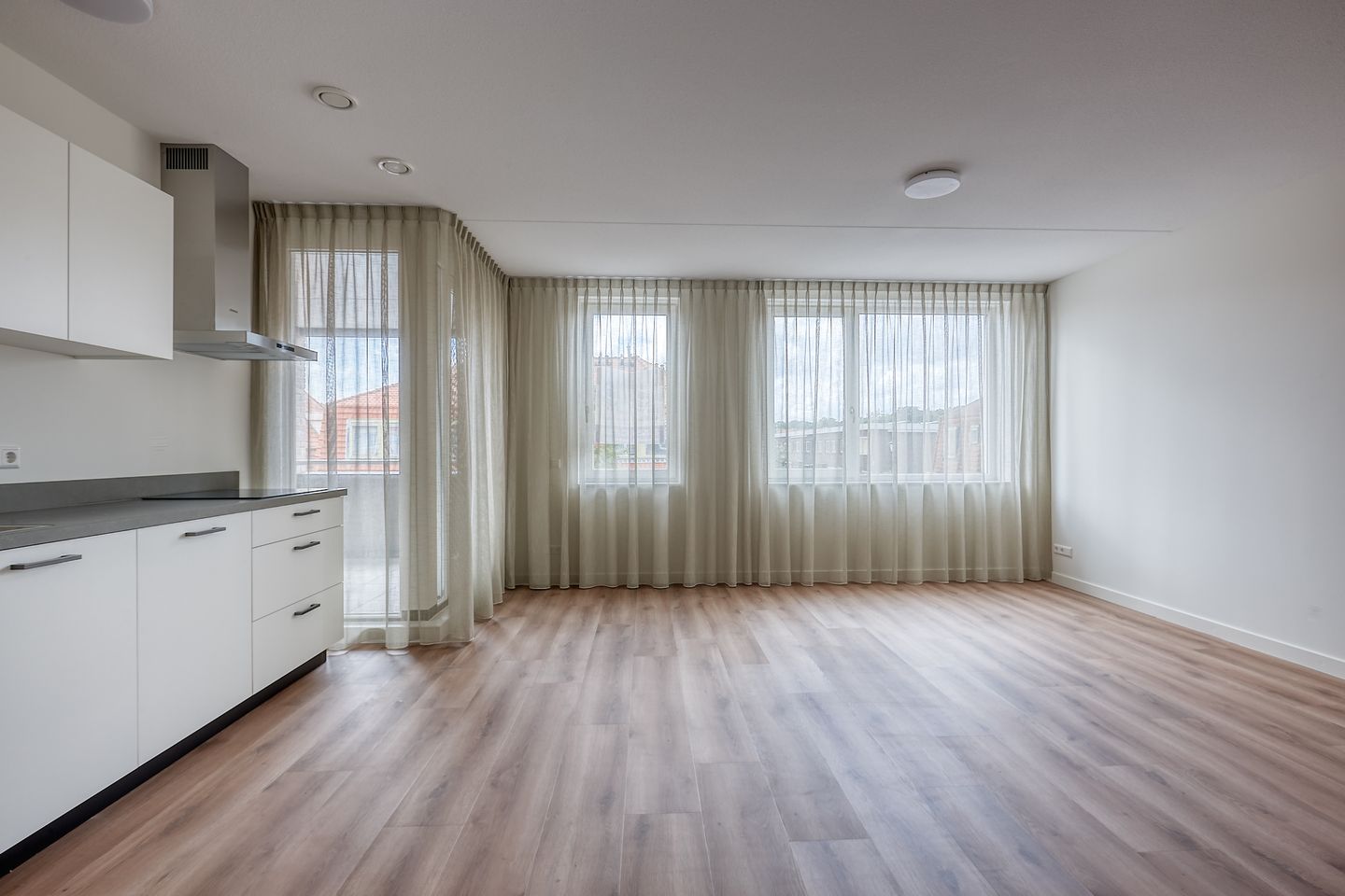 Foto 1 van Ouverturestraat 36-C