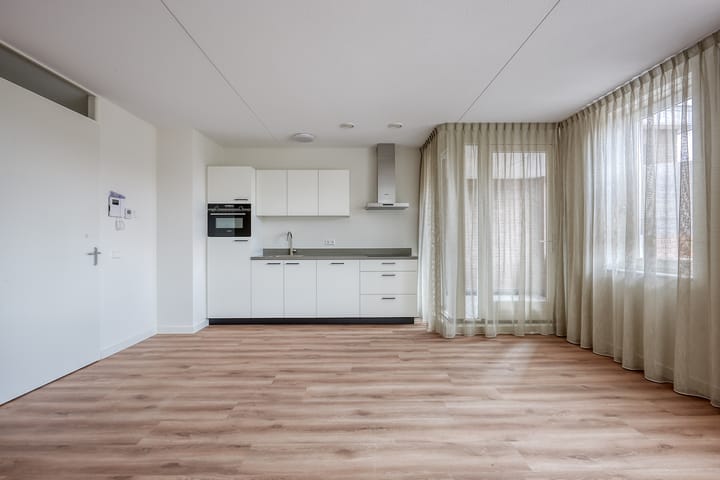 Foto 4 van Ouverturestraat 36-C