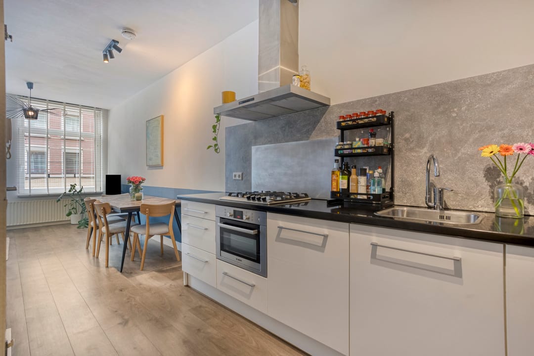 Foto 8 van Van der Hoopstraat 37-1