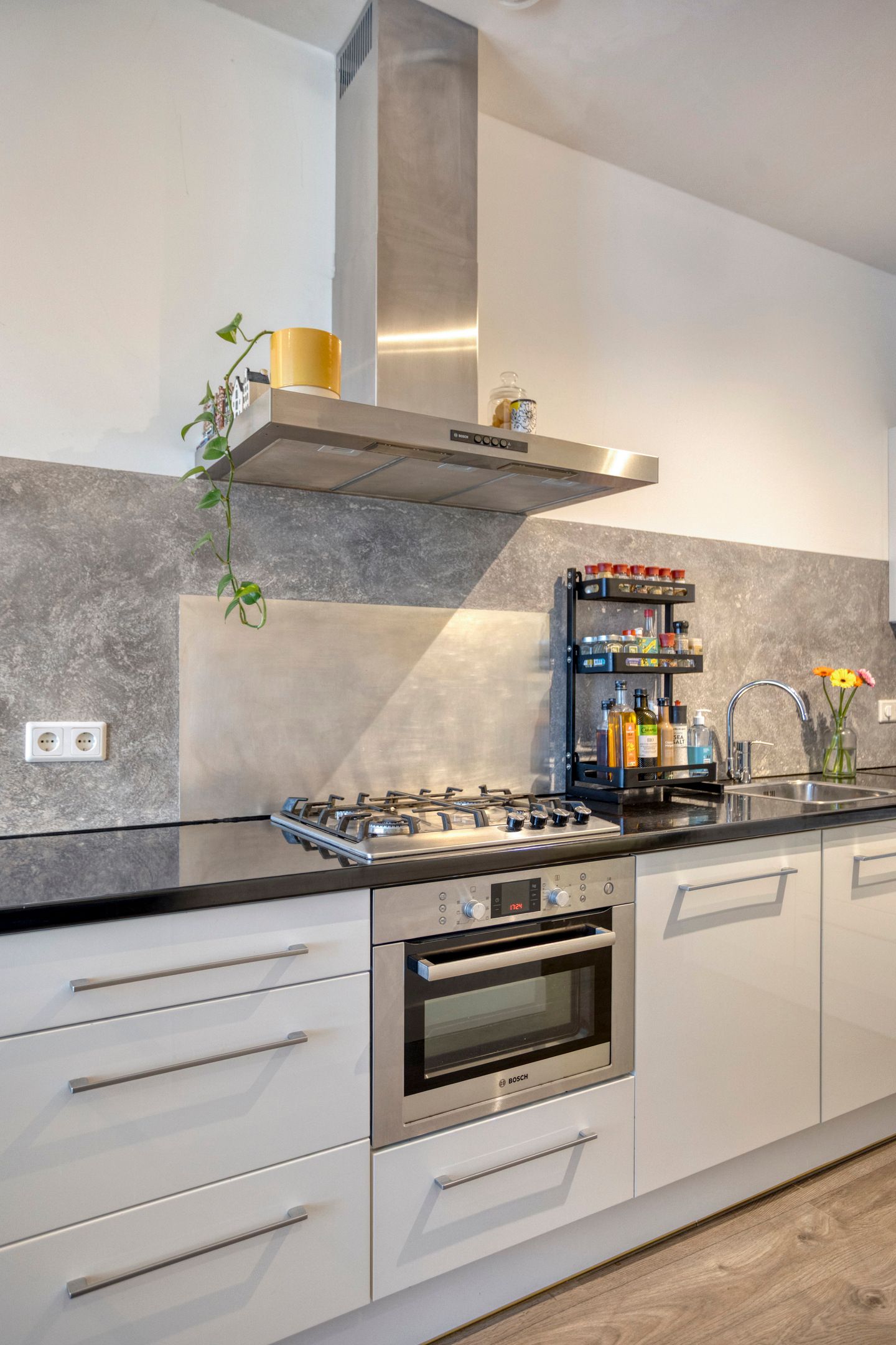 Foto 12 van Van der Hoopstraat 37-1