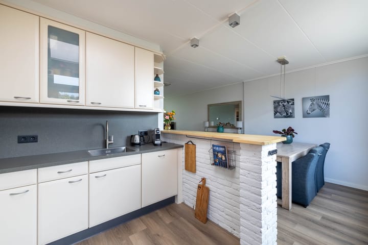 Foto 10 van Johanna van Burenlaan 12