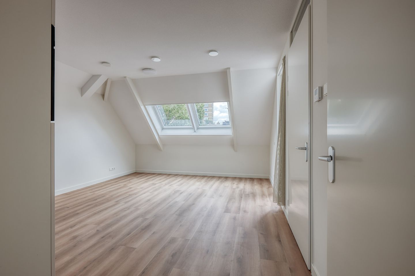Photo 5 of Ouverturestraat 36-E