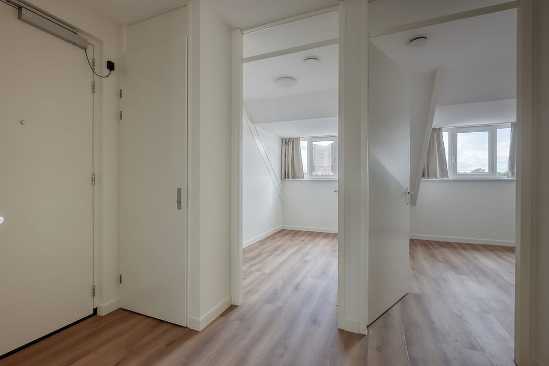 Photo 11 of Ouverturestraat 36-E