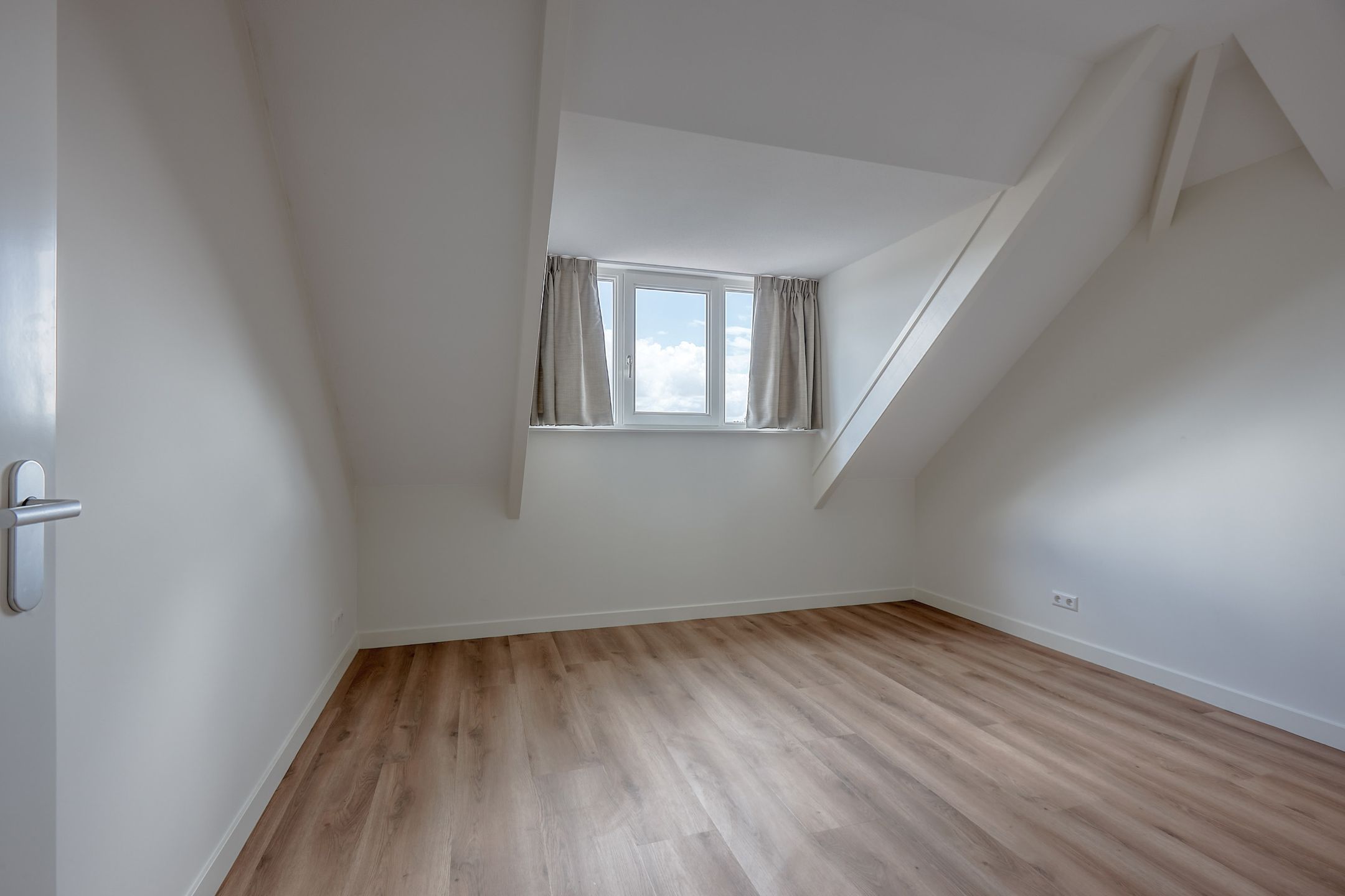 Photo 12 of Ouverturestraat 36-E