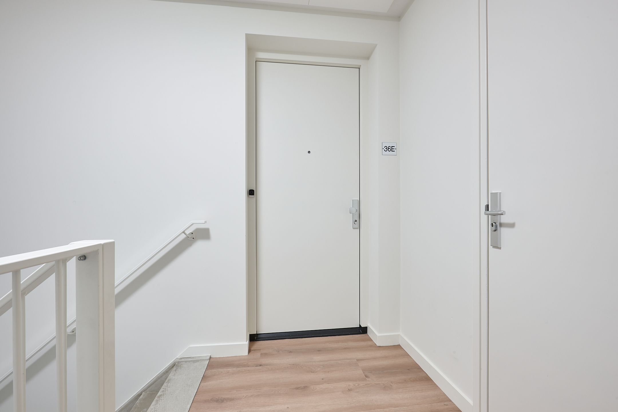 Photo 18 of Ouverturestraat 36-E