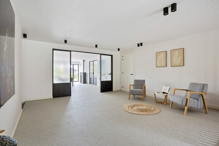 Foto 14 van Dorpsplein 2