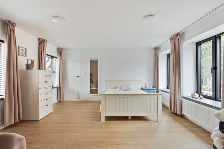 Foto 43 van Dorpsplein 2