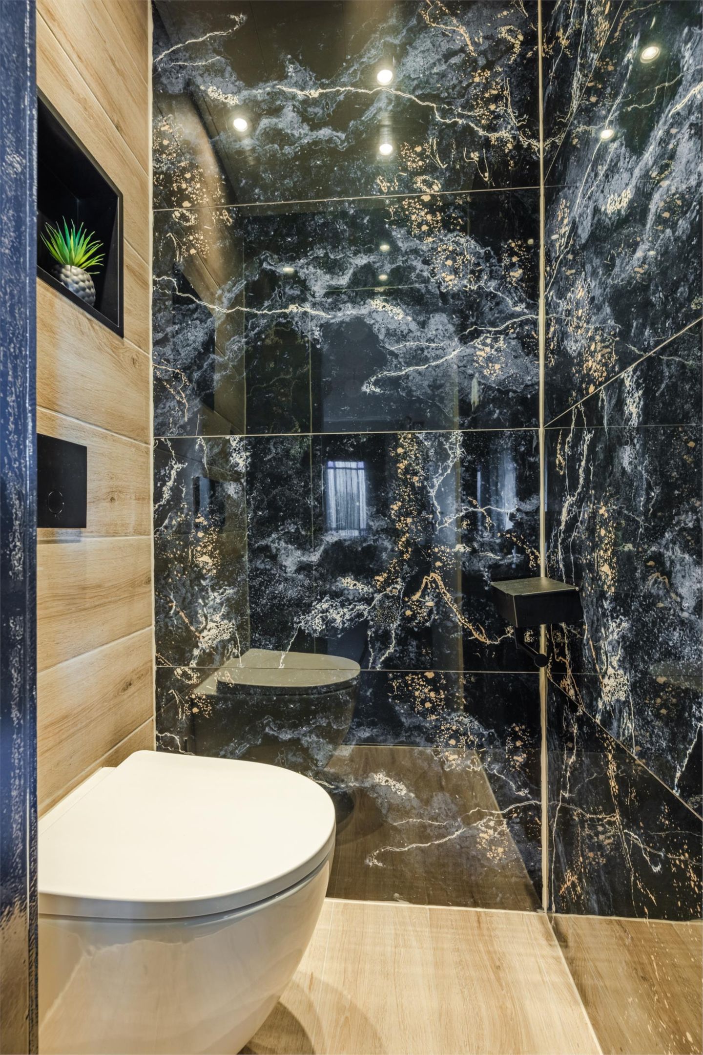 Photo 14 of Hooftweg 69