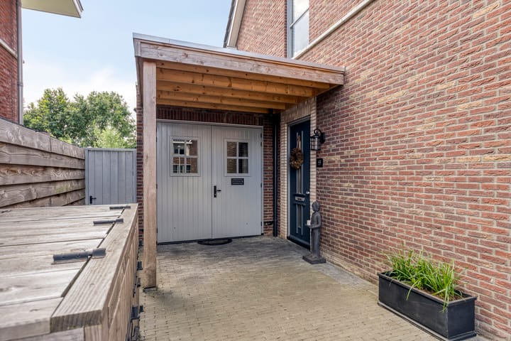 Photo 7 of Arent van Gentlaan 43