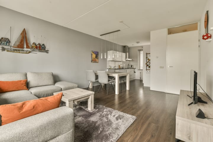 Photo 4 of Postjesweg 136-H