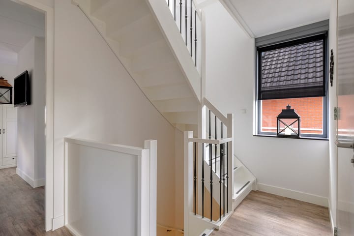 Photo 31 of Arent van Gentlaan 43